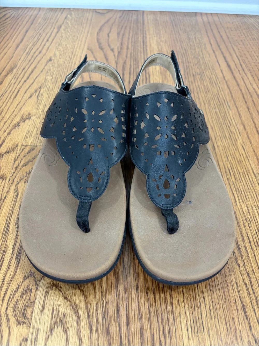 Rockport Black Cutout Velcro Slingback Thong Sandals (9.5)